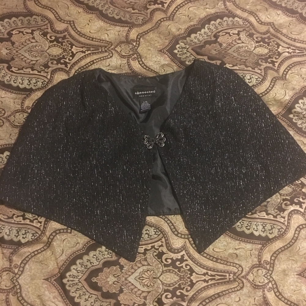 Shrug / Cape
